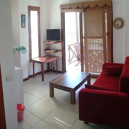 Comfortable Apart 2 Min Walk To Beach With Wonderful View Apartment