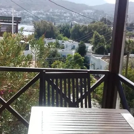 Comfortable Apart 2 Min Walk To Beach With Wonderful View Göltürkbükü
