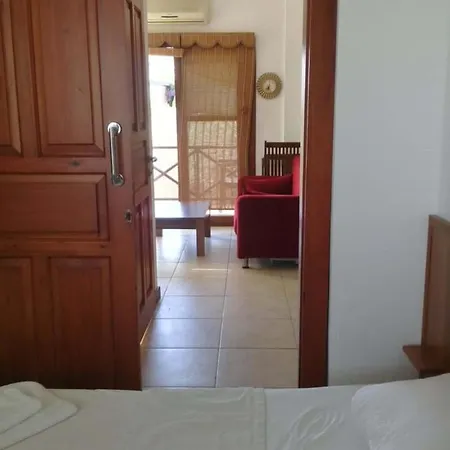 Apartmán Comfortable Apart 2 Min Walk To Beach With Wonderful View Golturkbuku